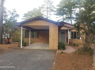 110 Dover St, Southern Pines, NC 28387