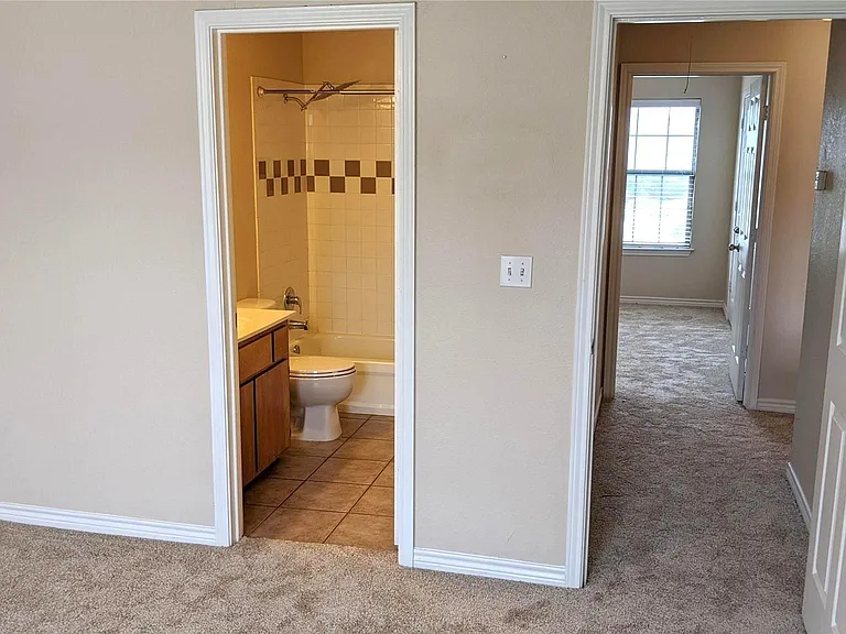 112 Sendero Dr — Photo 13