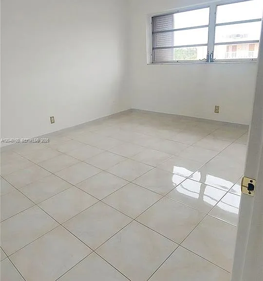 200 NE 12th Ave #3E — Photo 10