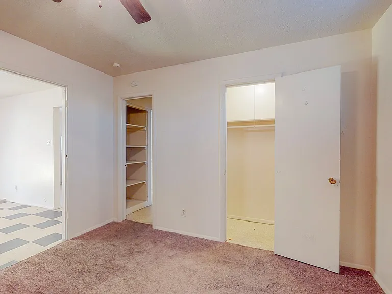 Off Campus Living — Photo 26