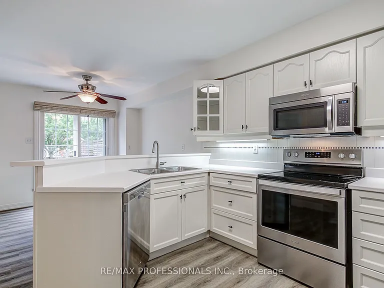 2145 Country Club Dr E #23 — Photo 6