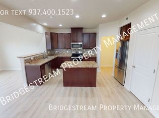 2547 Sunset Maple Dr, Tipp City, OH 45371