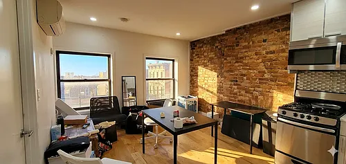 129 Ryerson St #3 Photo 1