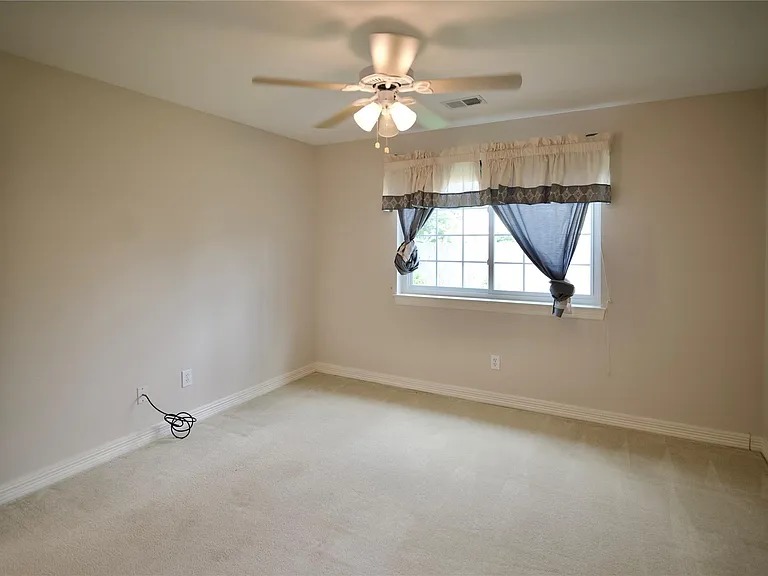 1839 Lake Winds Dr — Photo 30