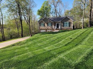 3193 Clear Ridge Dr, Trinity, NC 27370