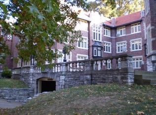 7556 Byron Pl APT 2, Saint Louis, MO 63105
