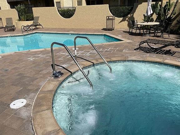 Remodeled Jacuzzi & Pool