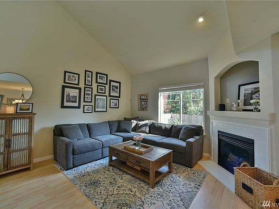 5th image of 8418 13th Pl SE