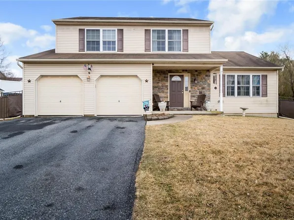 114 Sycamore Ct, Northampton, PA 18067