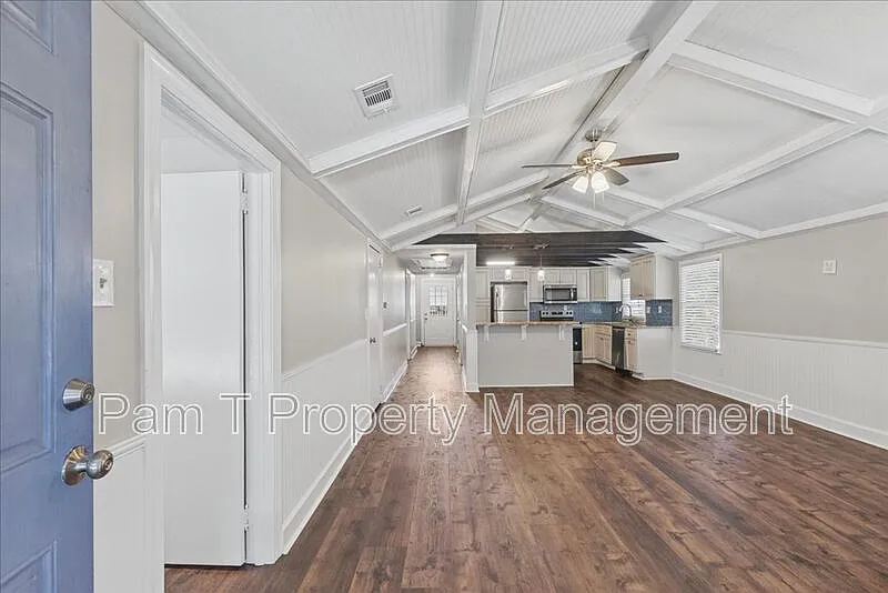 2 bed, 2.0 bath, 1091 sqft, $1,755 — Photo 4