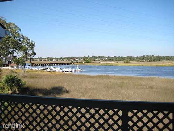 Waterfront 3bd/3ba Townhome!