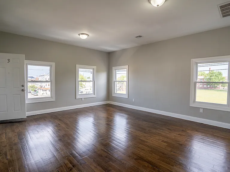 55 Lentz Ave #3 — Photo 2