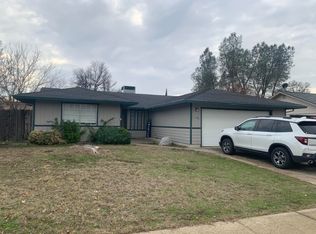 3663 Lake Forest Dr, Redding, CA 96003