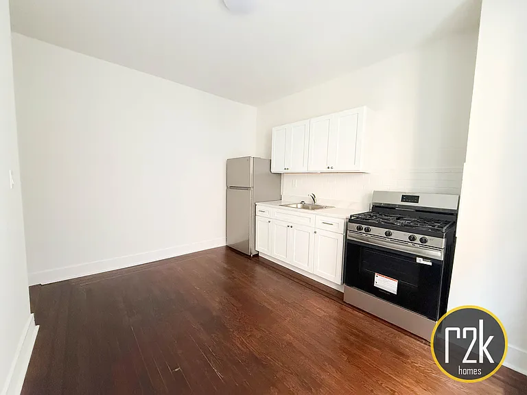 45-39 42nd St #2C — Photo 6