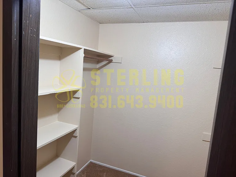910 Wainwright Street - Monterey — Photo 6