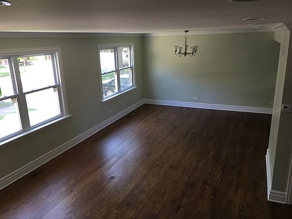 4th image of 5105 Fargo Ave