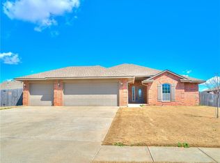 10811 SE 27th St, Midwest City, OK 73130