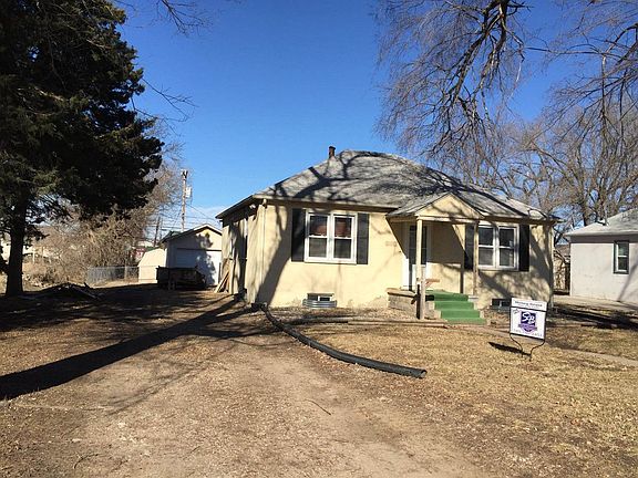 3rd image of 936 W 5th St