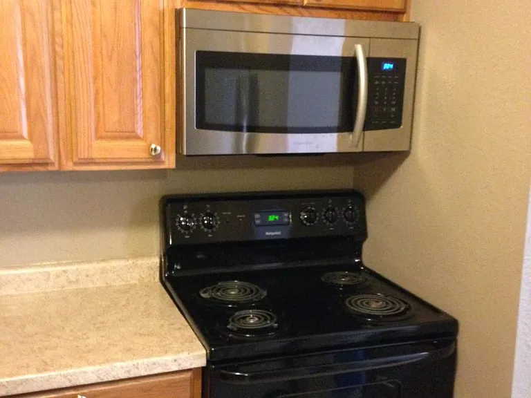 3033 E Maplewood Dr #1 — Photo 7
