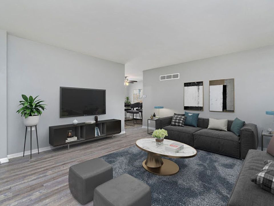 1st image of 10466 Wornall Rd #452-101