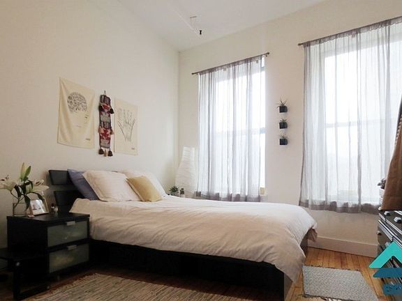 4th image of 56 S 11th St APT 3-3