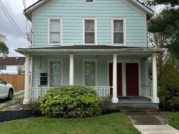 16 E South St, Painesville, OH 44077