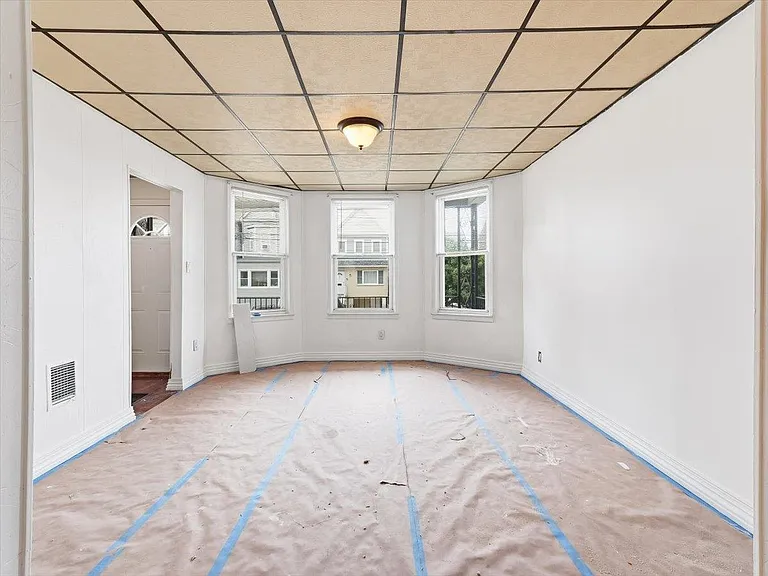 98 W 47th St #1 — Photo 13