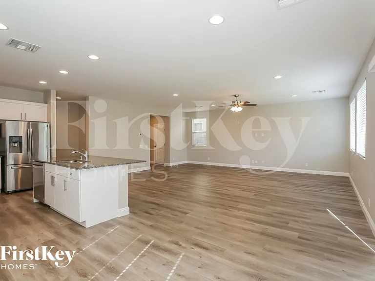4515 Amberley Ridge Ave — Photo 5