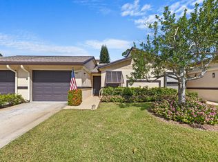 6 Ridgepointe Dr #C, Boynton Beach, FL 33435