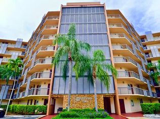 3101 N Country Club Dr APT 607, Aventura, FL 33180