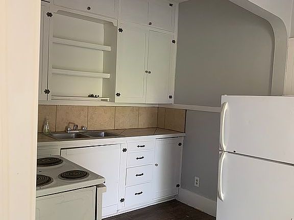 301 kitchen 
