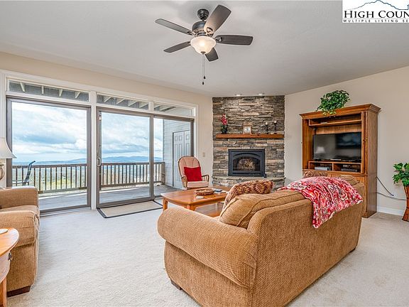 2nd image of 419 Craggy Pointe #3C