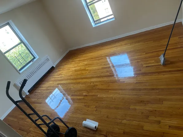 (undisclosed Address), Jamaica, NY 11435
