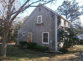 13 June Ave, Oak Bluffs, MA 02557