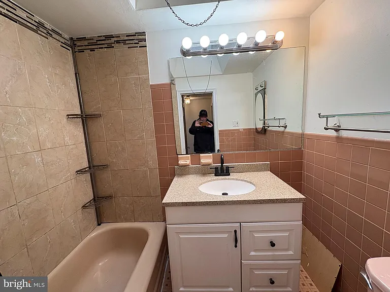 1053 Taylor Dr — Photo 9