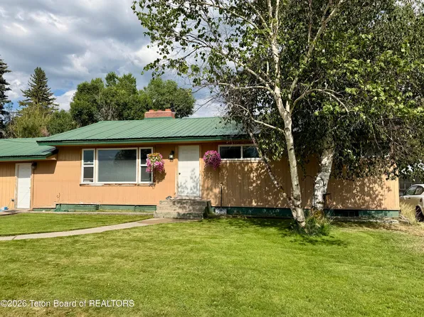 425 Lincoln St, Afton, WY 83110