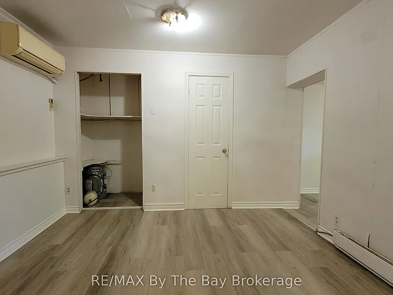 835 Mosley St #3 — Photo 7