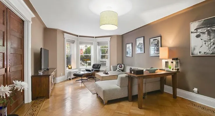 Rented by Compass | media 25