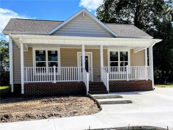 605 S Yadkin Ave, Spencer, NC 28159