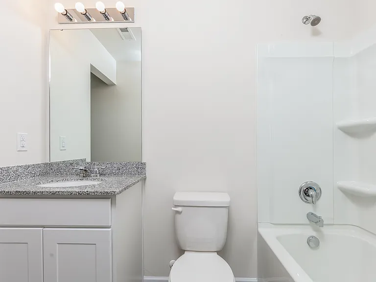 1228 Zoysia Dr — Photo 10