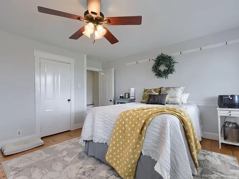 2047 Jarvis Rd — Photo 29