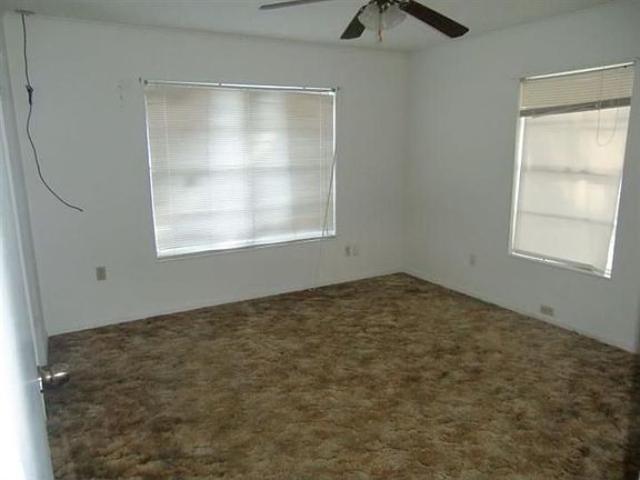 5th image of 716 Newton St
