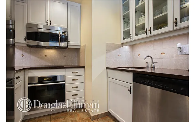 Sold by Douglas Elliman | media 31