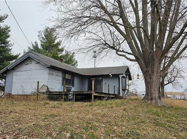 301 N 11th Ave E, Newton, IA 50208