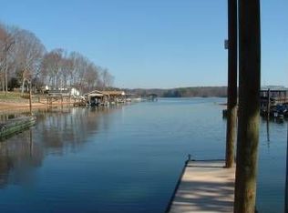 9071 Azalea Rd, Sherrills Ford, NC 28673