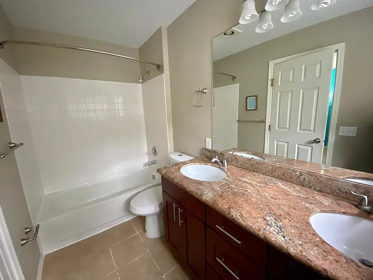 En-suite bathroom