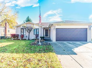 33158 Beth Ann Dr, Sterling Heights, MI 48310