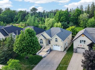 85 Findlay Dr, Collingwood, ON L9Y 0G2