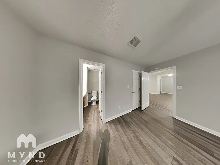 189 Peach Forest Pl — Photo 9