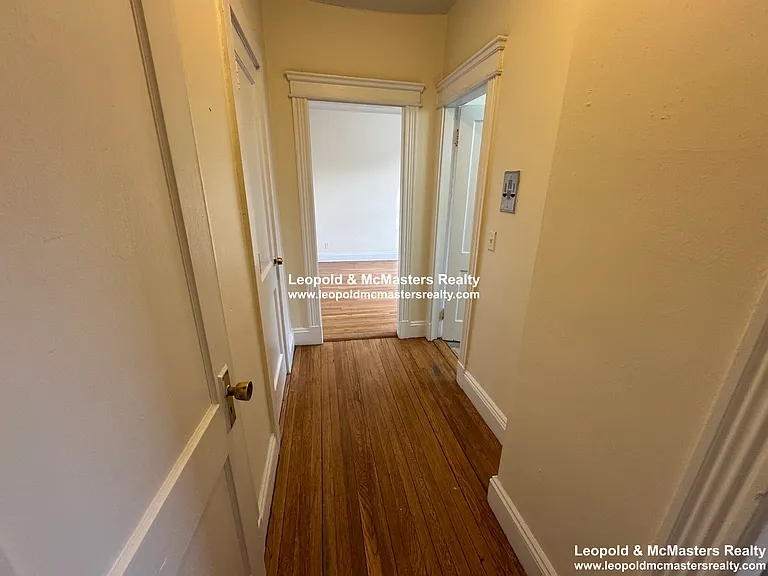 1124 Commonwealth Ave — Photo 38